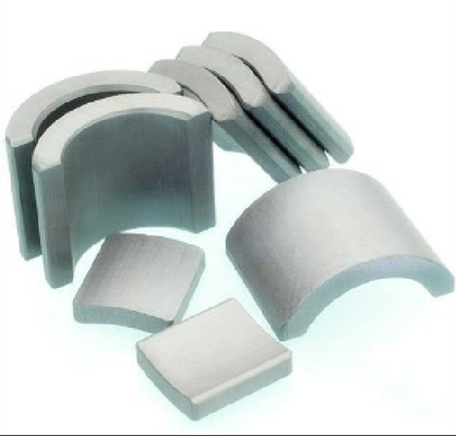 Nam châm hồ quang Ferrite chống ăn mòn Nam châm phân đoạn Ferrite OEM ISO TS16949