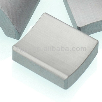 Nam châm Ferrite vĩnh cửu có sức mạnh từ tính cao với khả năng chống nhiệt độ cao và lực ép cao