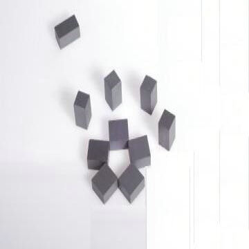 Nam châm Ferrite đen vĩnh cửu cung cấp từ dư 0,3 đến 0,45 Tesla Linh kiện từ tính cho công nghiệp và tự động hóa