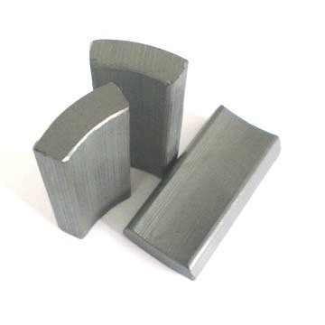 Máy bơm nước Ferrite Nam châm Ferrite 1.5KW Khởi động bằng gốm