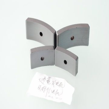 Nam châm Ferrite thiêu kết không đẳng hướng được tùy chỉnh chung cho máy phát điện