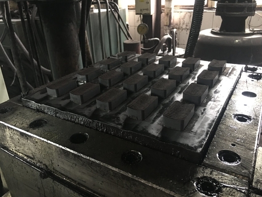 Nam châm Ferrite thiêu kết không đẳng hướng được tùy chỉnh chung cho máy phát điện