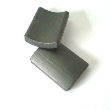 L441 Động cơ lái nam châm Ferrite Bari Nam châm thiêu kết Nam châm Ferrite