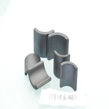 Quạt tản nhiệt Động cơ từ Ferrite Core SrO 6Fe2O3 Br 430 MT