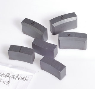Nam châm thanh Ferrite công nghiệp Máy cưa điện 38cc 40cc 42cc