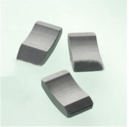 Nam châm phân đoạn Ferrite màu Than xám Lớp phủ chống ăn mòn