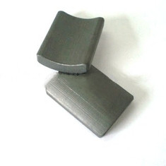 Phân đoạn nam châm Ferrite cho dụng cụ điện